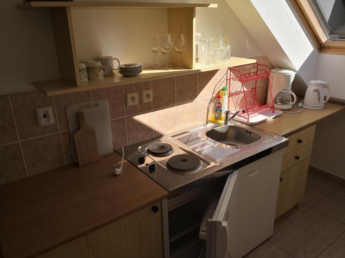 Ubytovani U Machova Jezera - Apartmany - Ludmila Grulisova Doksy  Exteriör bild